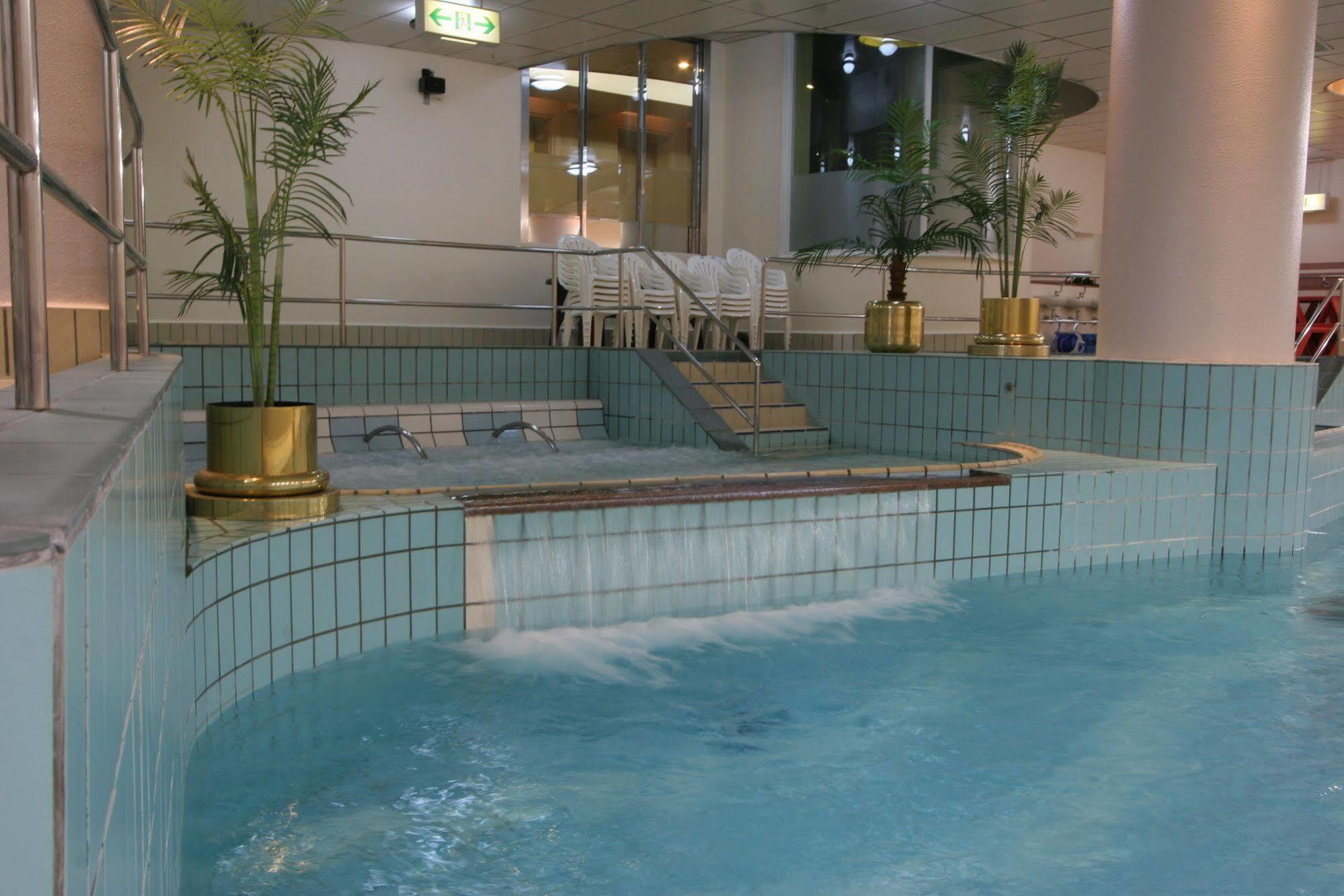 横滨 樱木町胶囊旅馆酒店 外观 照片